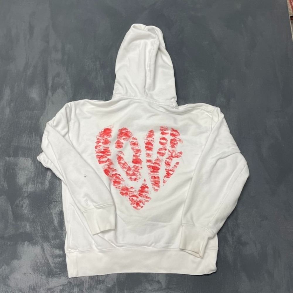 Boyfriend LOVE Heart Graphic Fleece Hoodie Men Small White Modern Tna
